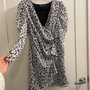 Zara | black & white dress | L